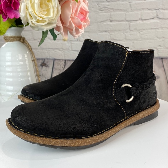 Born Shoes - BORN Black Leather Boots